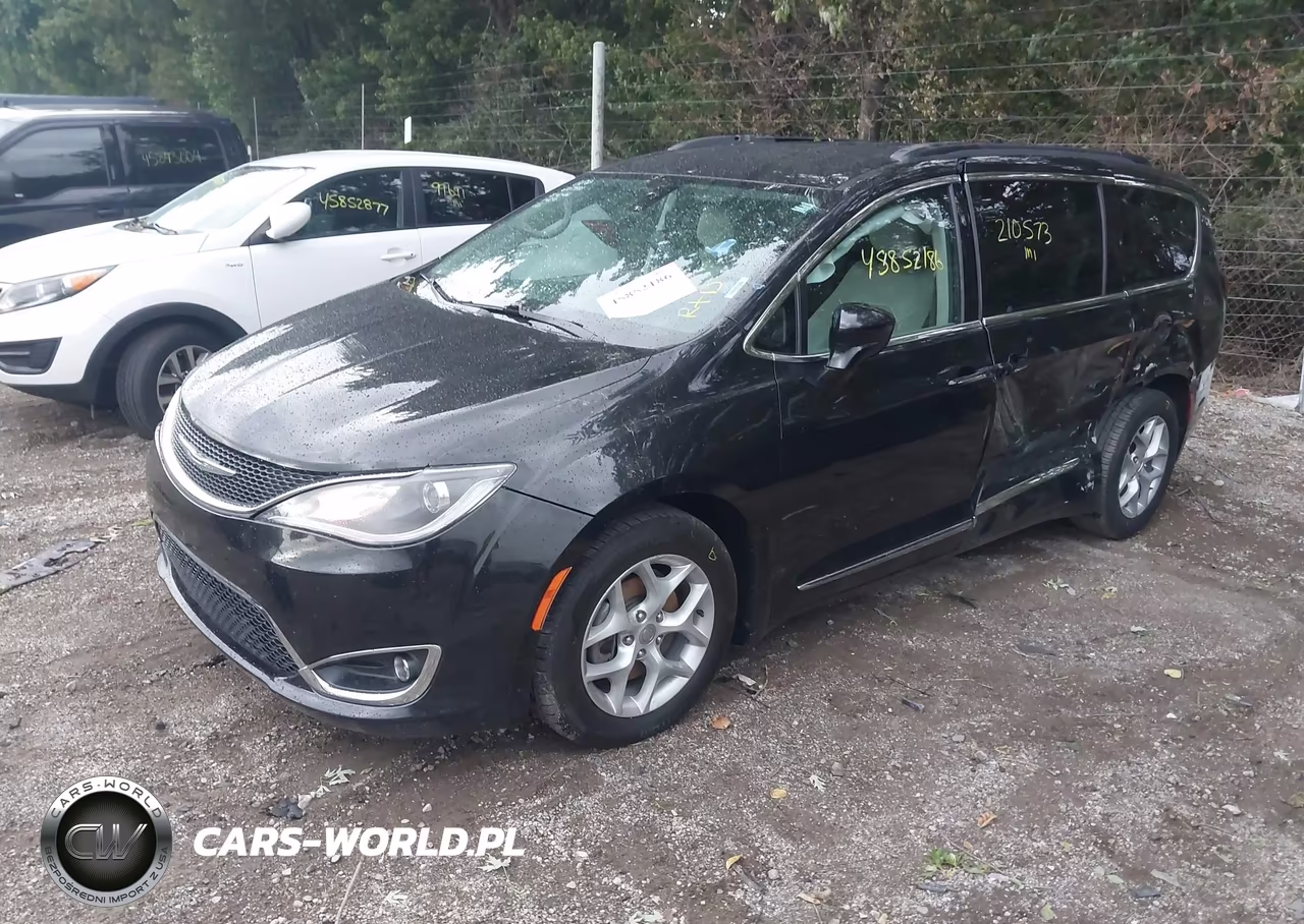 2017 Chrysler Pacifica Touring-L VIN:2C4RC1BG8HR607991 - 2