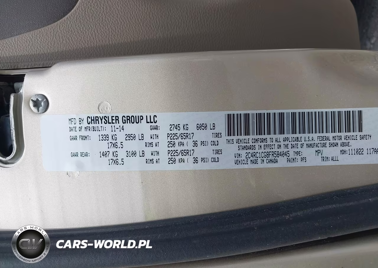 2015 Chrysler Town & Country Touring-L VIN:2C4RC1CG8FR584045 - 9