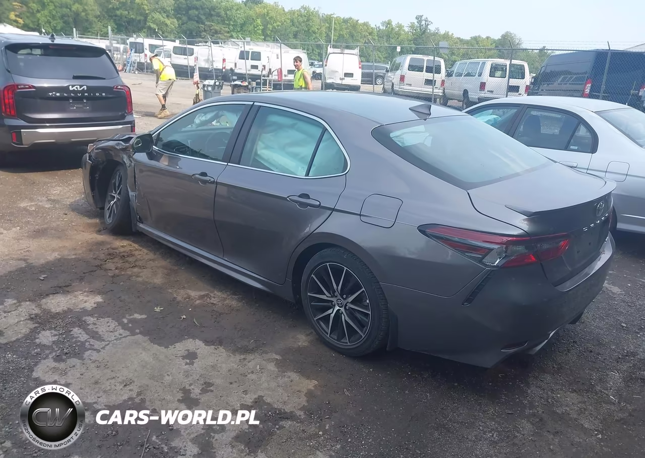 2024 Toyota Camry Se VIN:4T1G11AK4RU262428 - 3