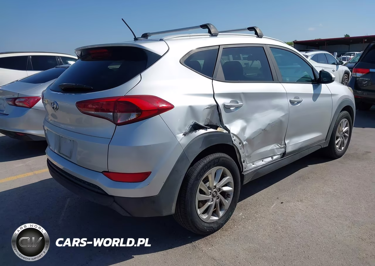 2016 Hyundai Tucson Se VIN:KM8J33A44GU076799 - 4
