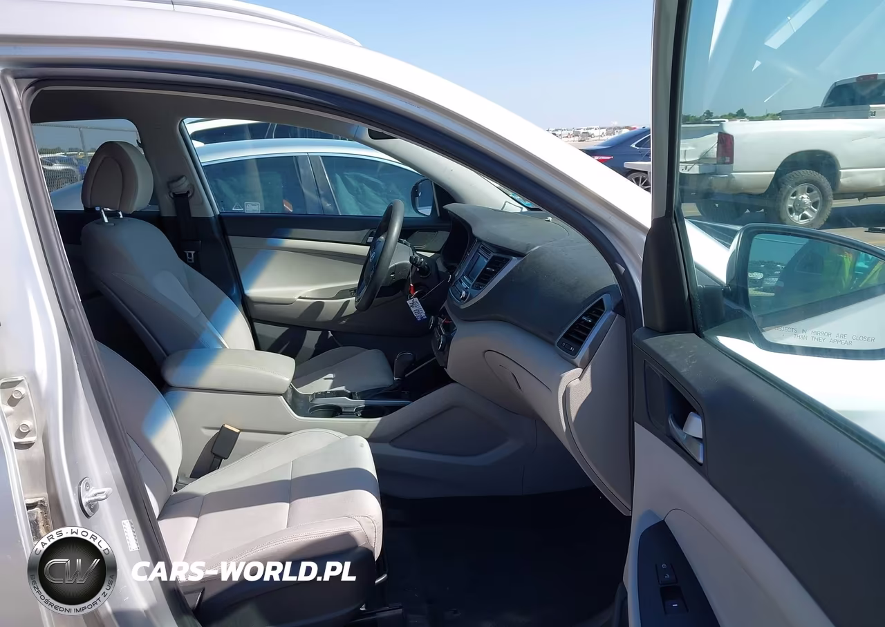 2016 Hyundai Tucson Se VIN:KM8J33A44GU076799 - 5
