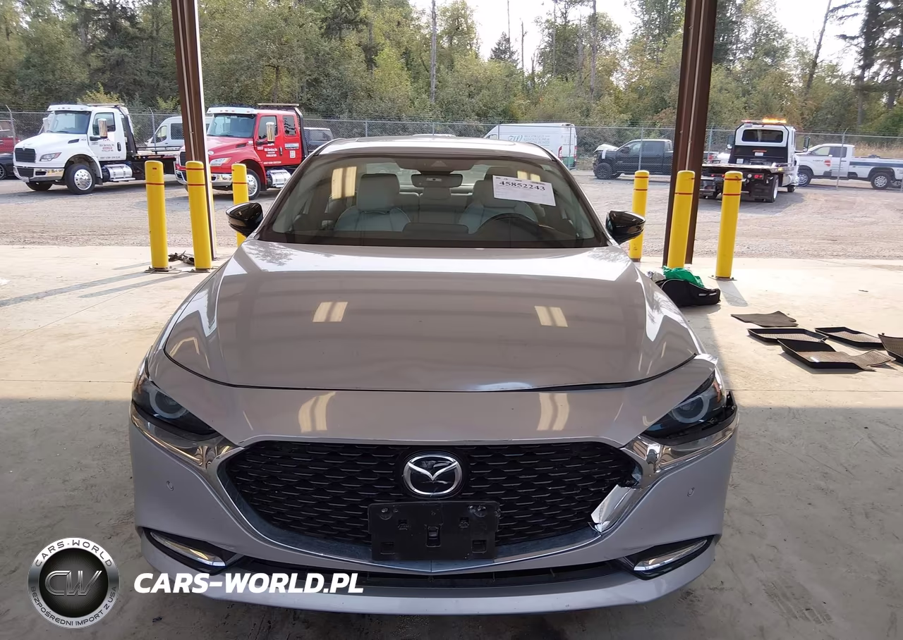 2022 Mazda Mazda3 Premium Plus VIN:3MZBPBEY3NM307050 - 13