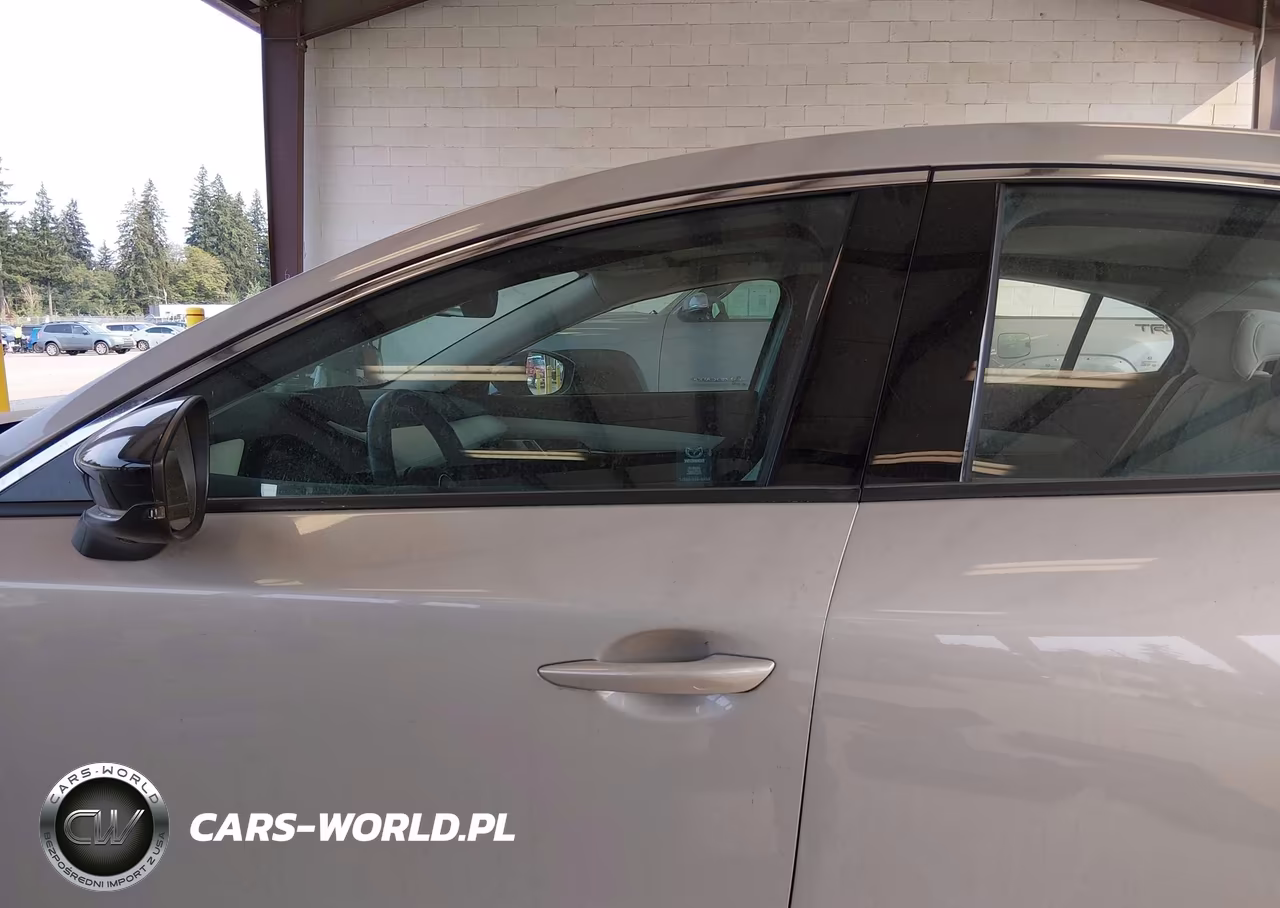 2022 Mazda Mazda3 Premium Plus VIN:3MZBPBEY3NM307050 - 15