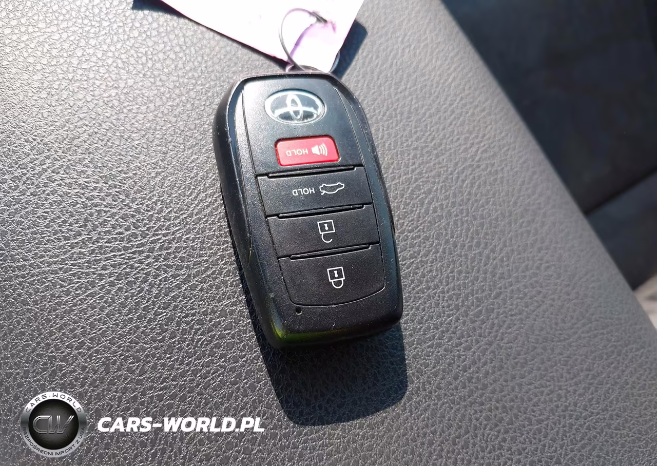 2025 Toyota Camry Le VIN:4T1DAACK9SU524823 - 11