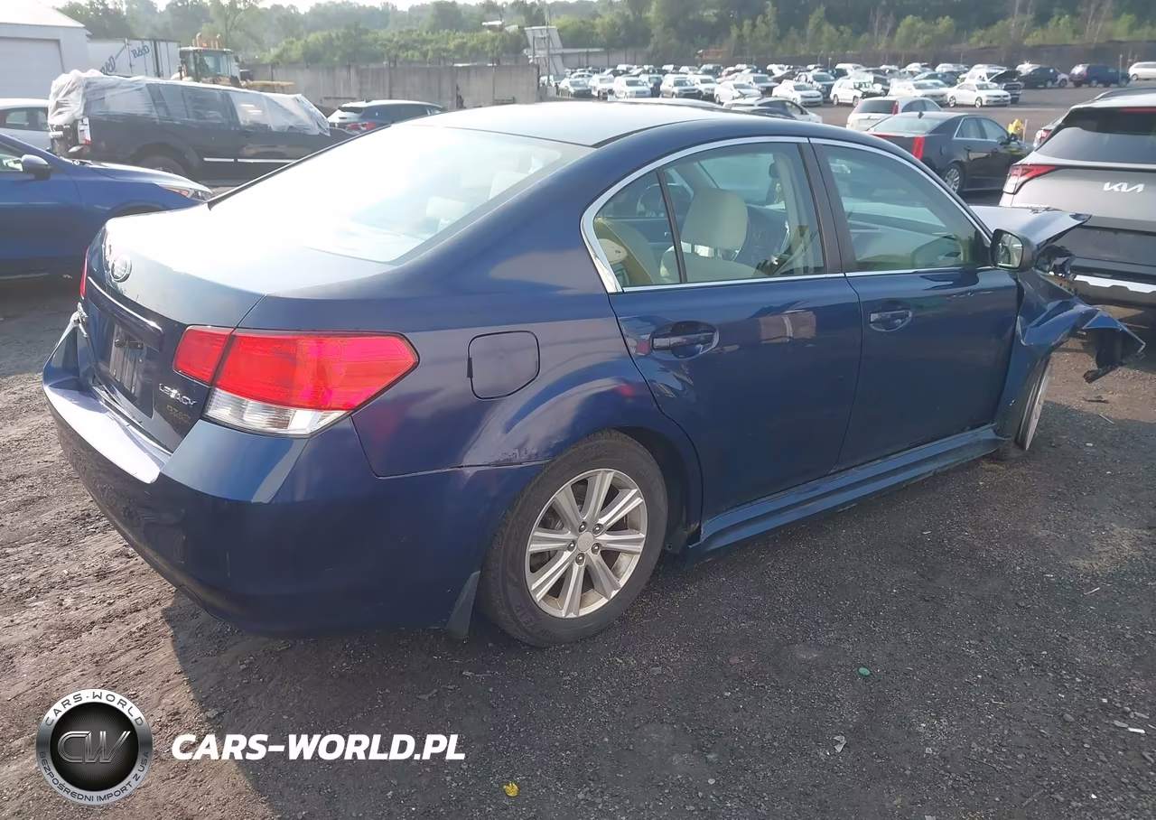 2010 Subaru Legacy 2.5I Premium VIN:4S3BMBC61A3210602 - 4