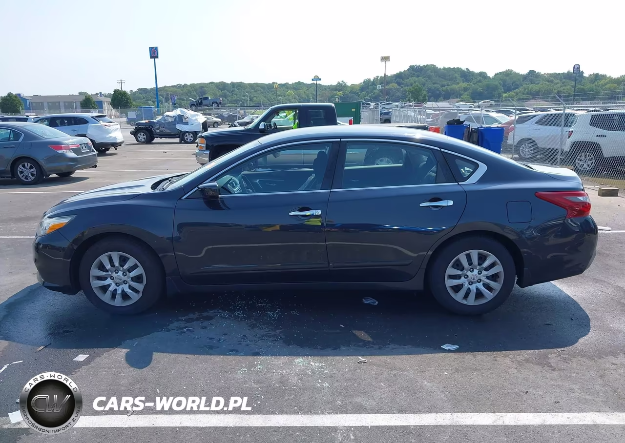 2018 Nissan Altima 2.5 S VIN:1N4AL3AP2JC225342 - 13