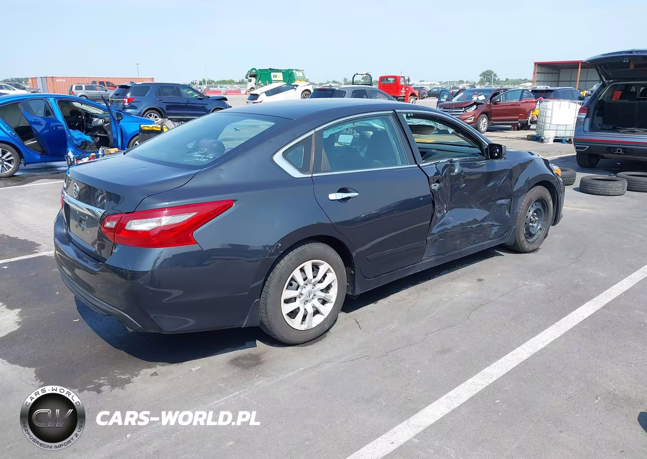 2018 Nissan Altima 2.5 S VIN:1N4AL3AP2JC225342 - 4