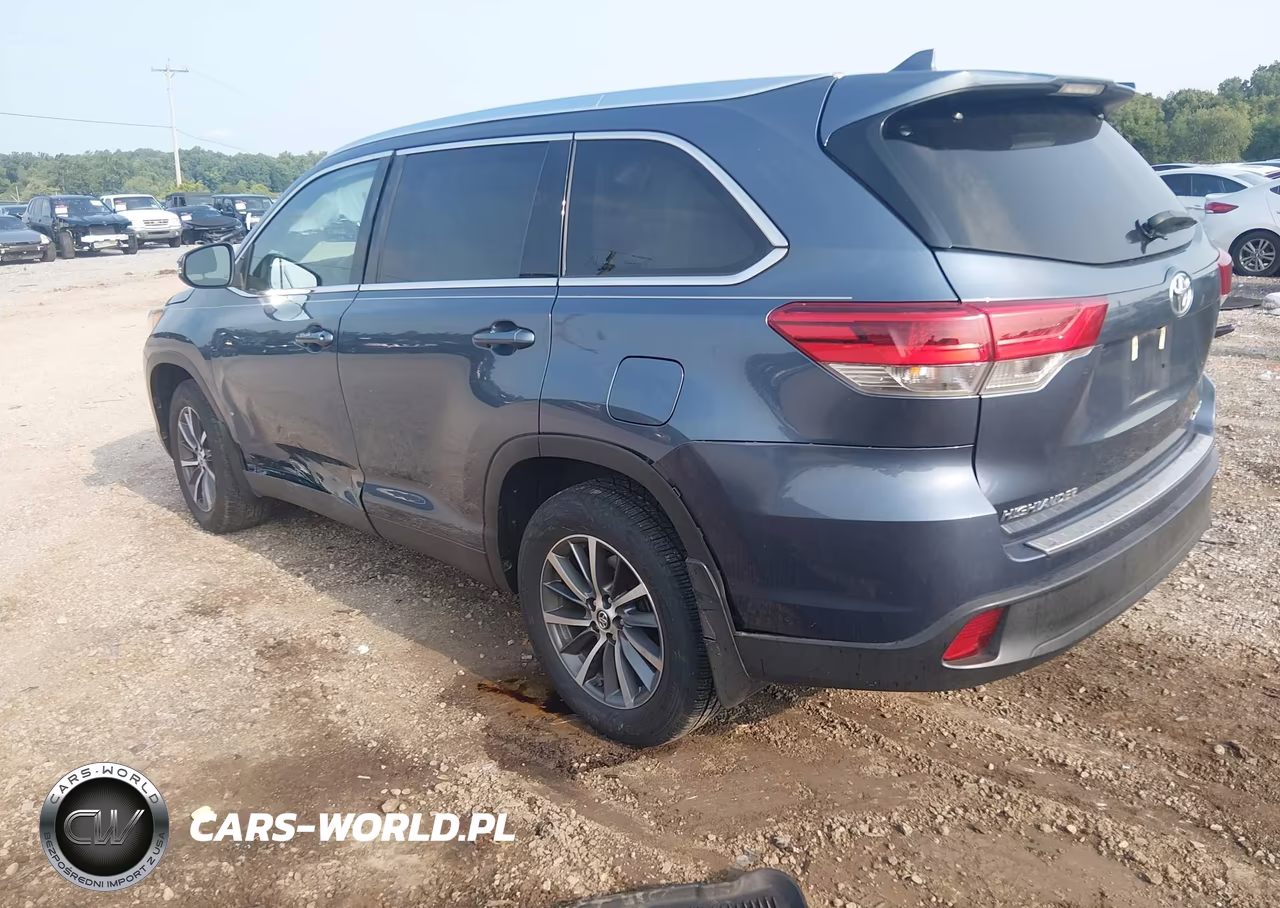 2019 Toyota Highlander Xle VIN:5TDJZRFH3KS942023 - 3