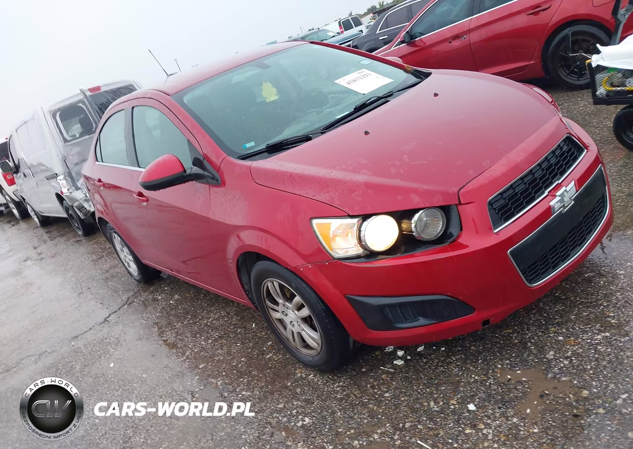 2016 Chevrolet Sonic Lt Auto – zdjęcie 1 z 11