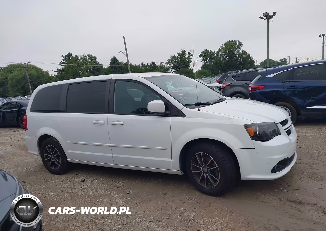 2016 Dodge Grand Caravan R-T VIN:2C4RDGEG1GR201979 - 13