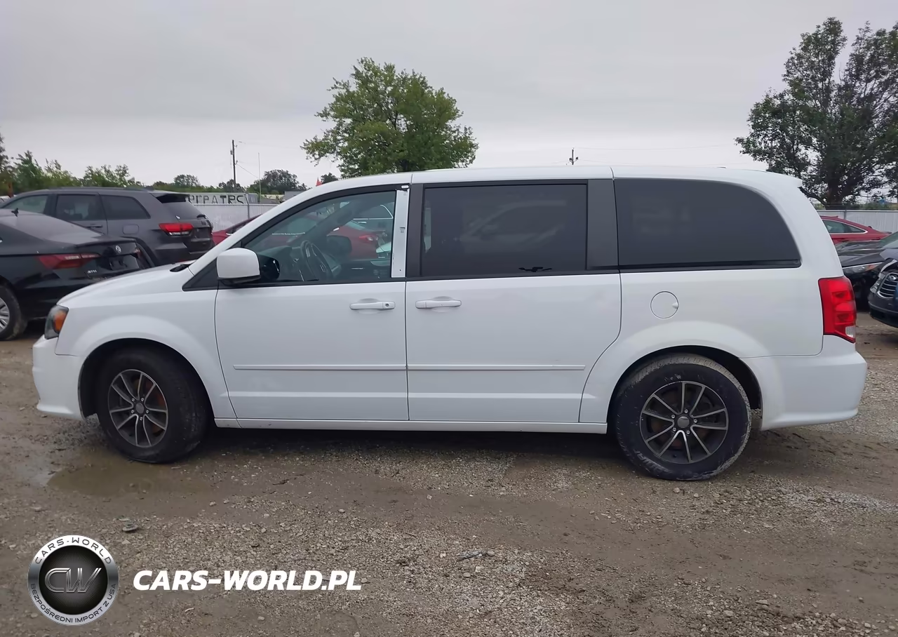 2016 Dodge Grand Caravan R-T VIN:2C4RDGEG1GR201979 - 14