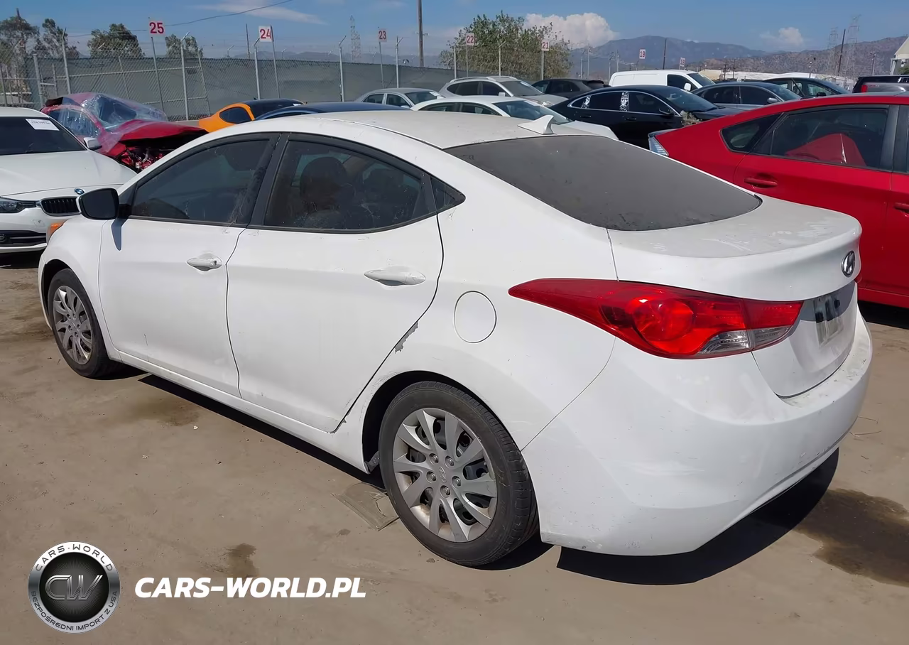 2013 Hyundai Elantra Gls VIN:5NPDH4AE1DH187141 - 3