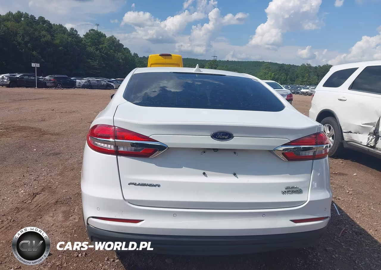 2019 Ford Fusion Hybrid Sel VIN:3FA6P0MU3KR117826 - 16