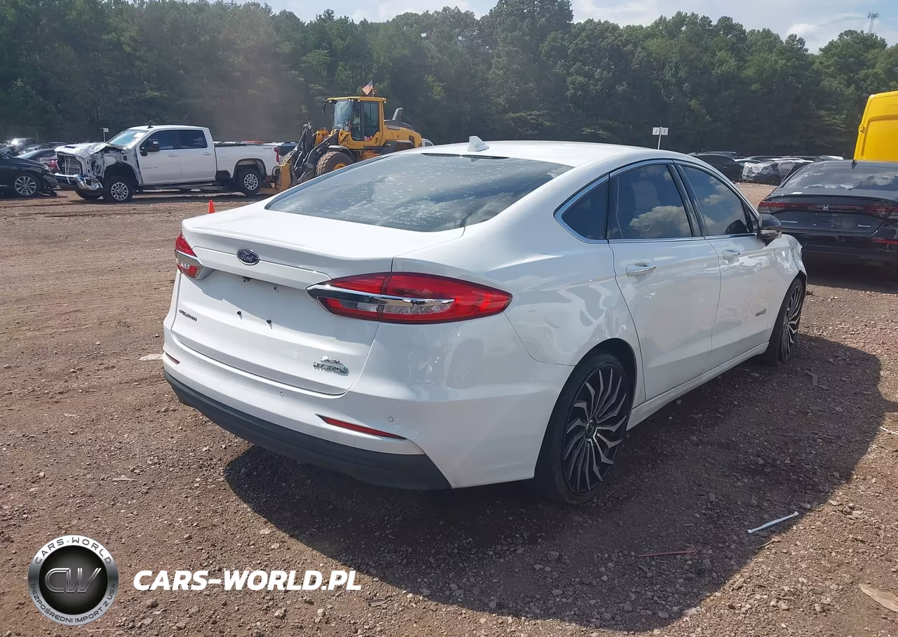 2019 Ford Fusion Hybrid Sel VIN:3FA6P0MU3KR117826 - 4