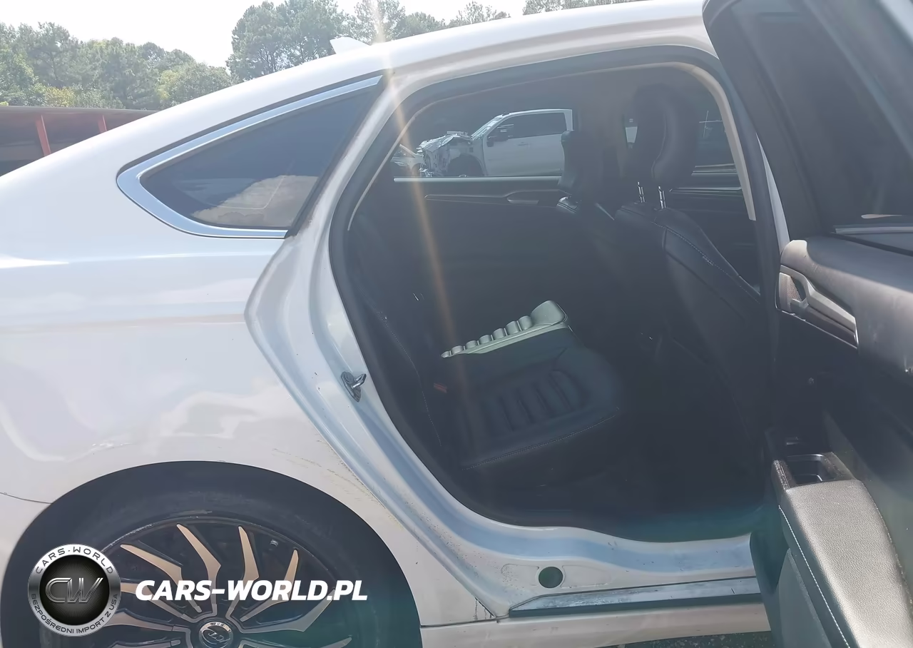 2019 Ford Fusion Hybrid Sel VIN:3FA6P0MU3KR117826 - 8