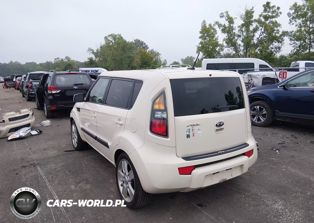 2011 Kia Soul ! VIN:KNDJT2A23B7346562 - 3