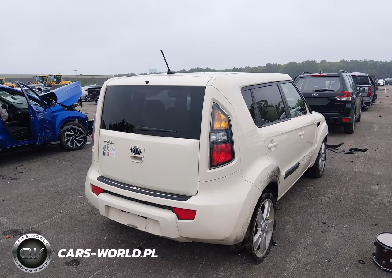 2011 Kia Soul ! VIN:KNDJT2A23B7346562 - 4
