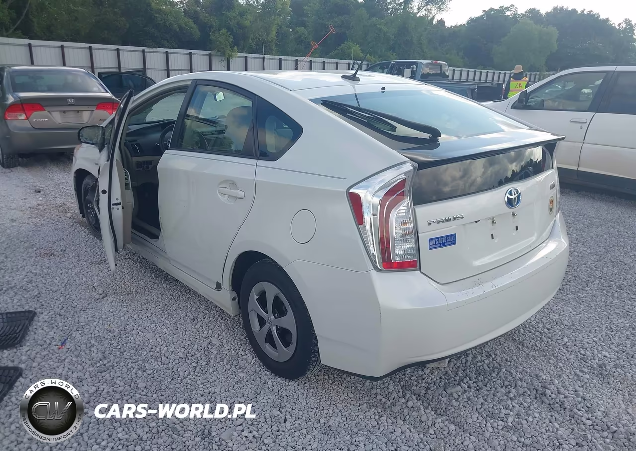 2015 Toyota Prius Three VIN:JTDKN3DU5F0426574 - 3