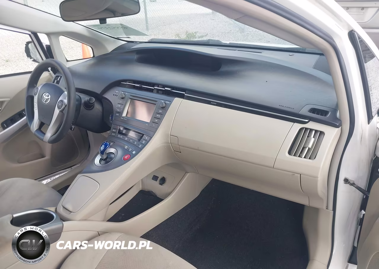 2015 Toyota Prius Three VIN:JTDKN3DU5F0426574 - 5