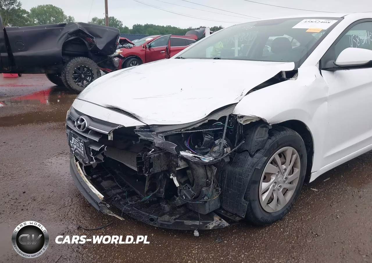 2019 Hyundai Elantra Se VIN:5NPD74LFXKH424778 - 6