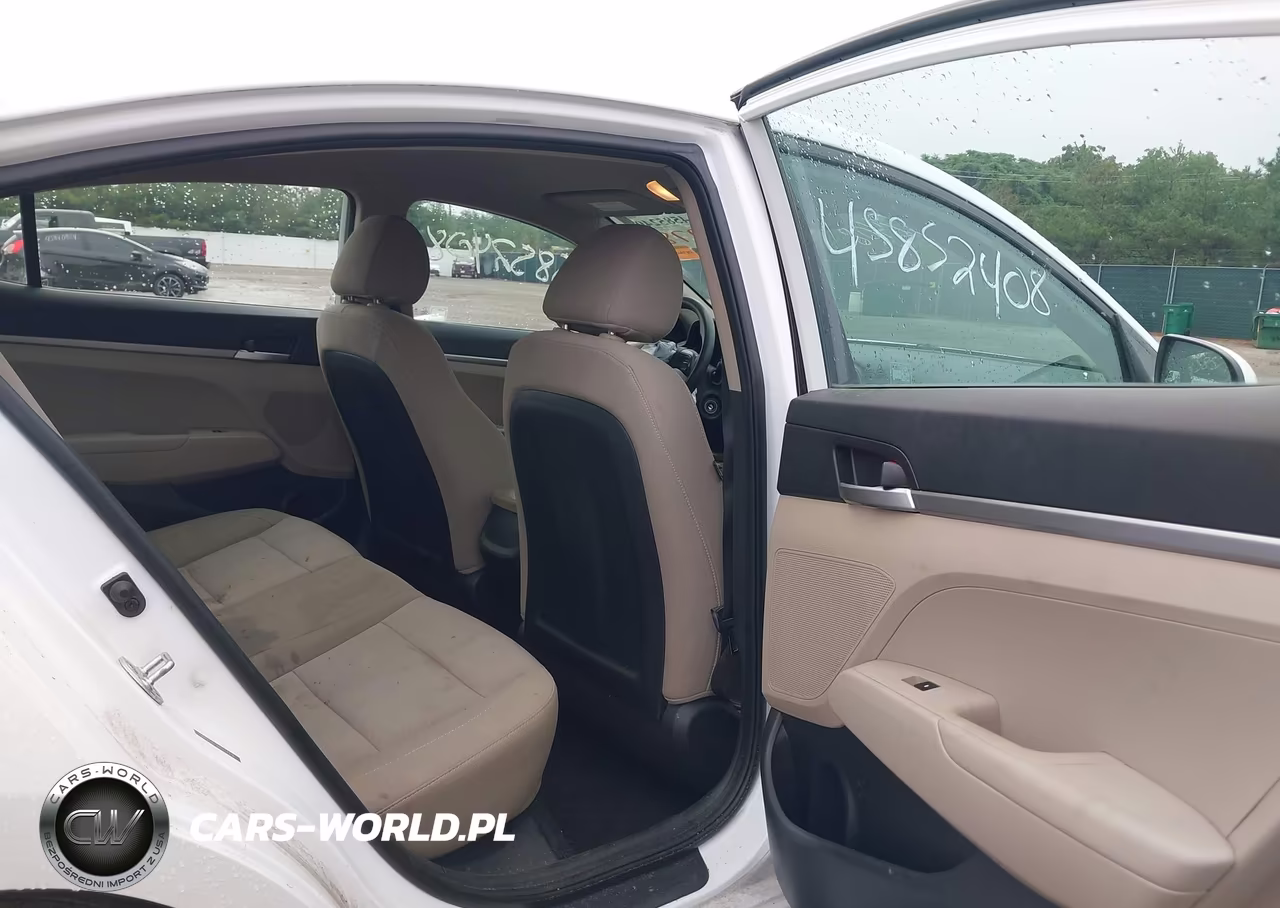 2019 Hyundai Elantra Se VIN:5NPD74LFXKH424778 - 8