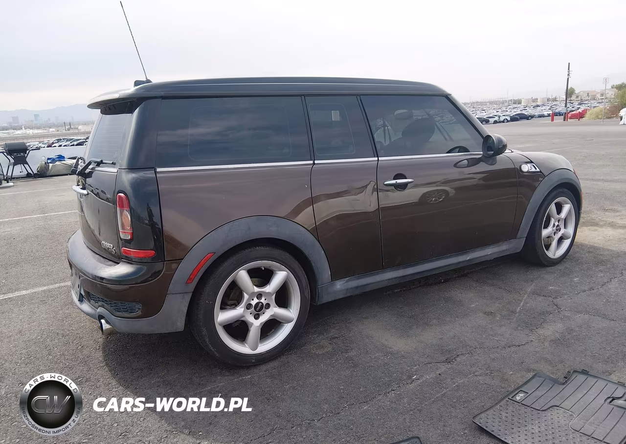2008 Mini Cooper S Clubman VIN:WMWMM33568TP88837 - 4