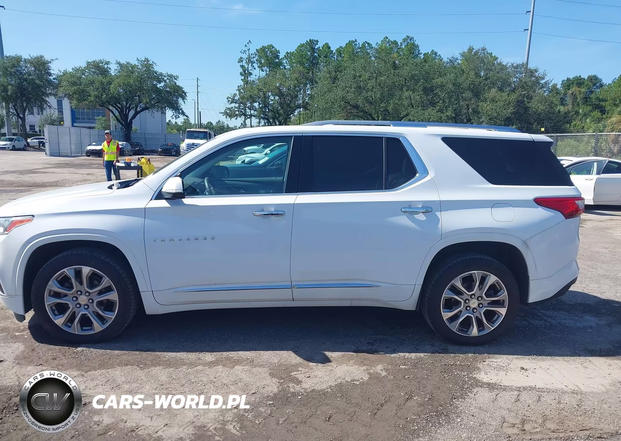 2018 Chevrolet Traverse Premier VIN:1GNEVJKW1JJ134548 - 14