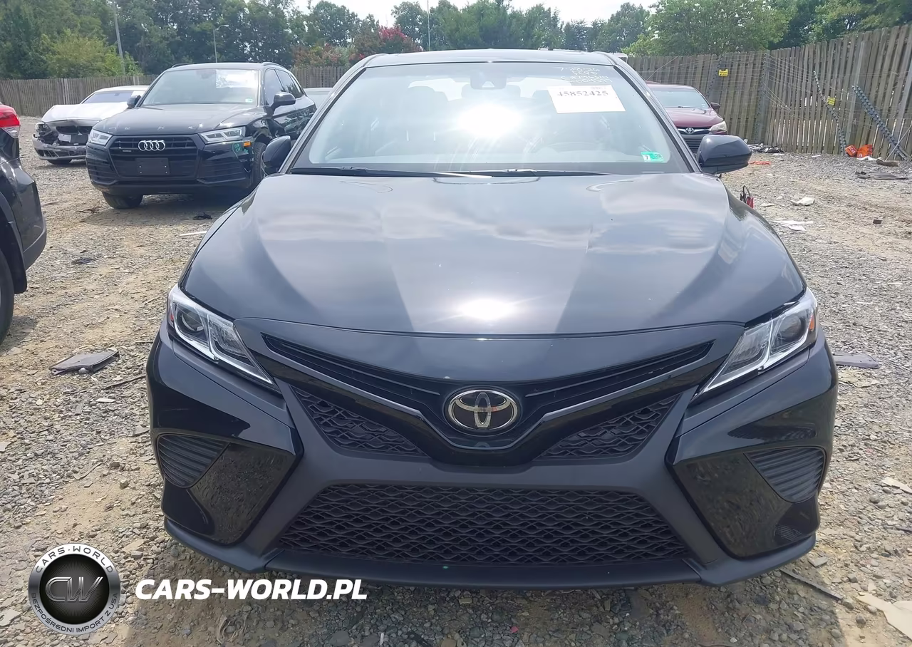 2018 Toyota Camry Se VIN:JTNB11HK0J3004577 - 13