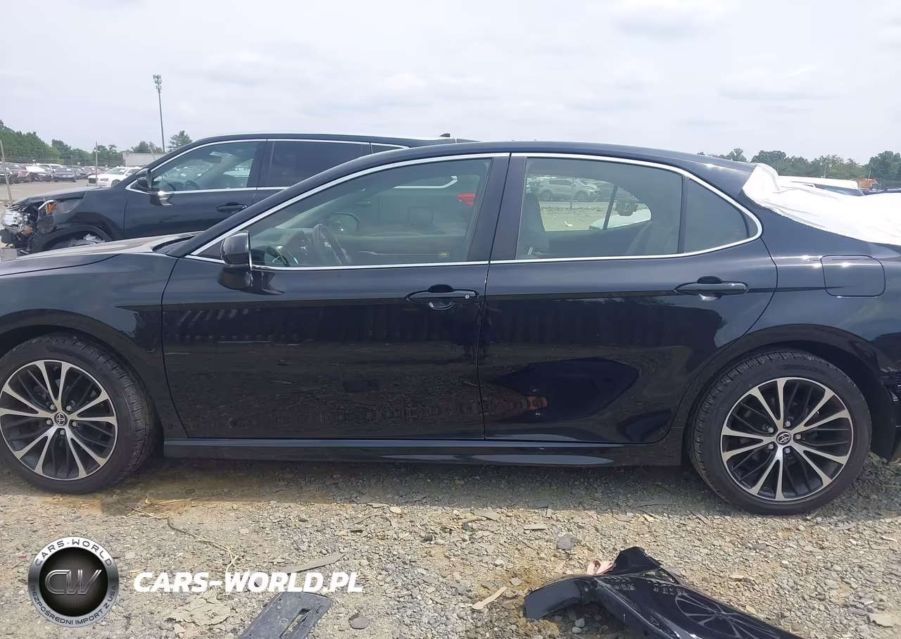 2018 Toyota Camry Se VIN:JTNB11HK0J3004577 - 15