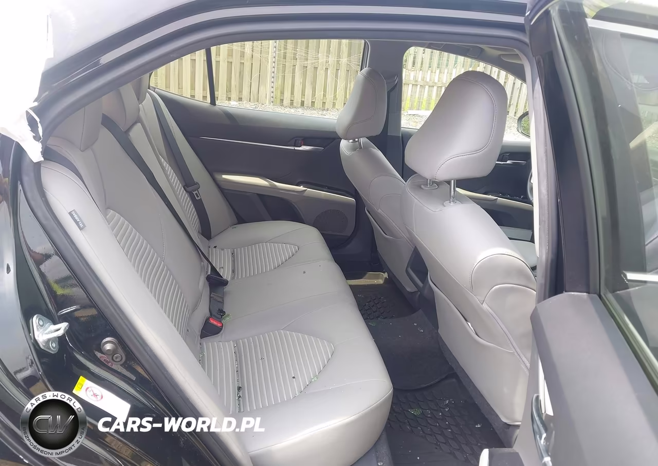 2018 Toyota Camry Se VIN:JTNB11HK0J3004577 - 8