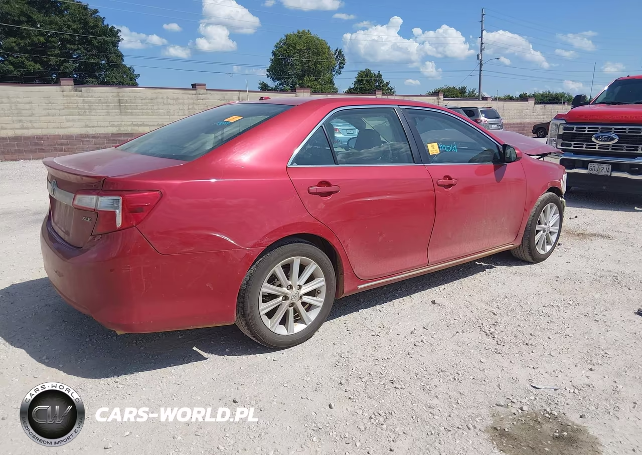 2012 Toyota Camry Xle VIN:4T4BF1FK3CR236694 - 4