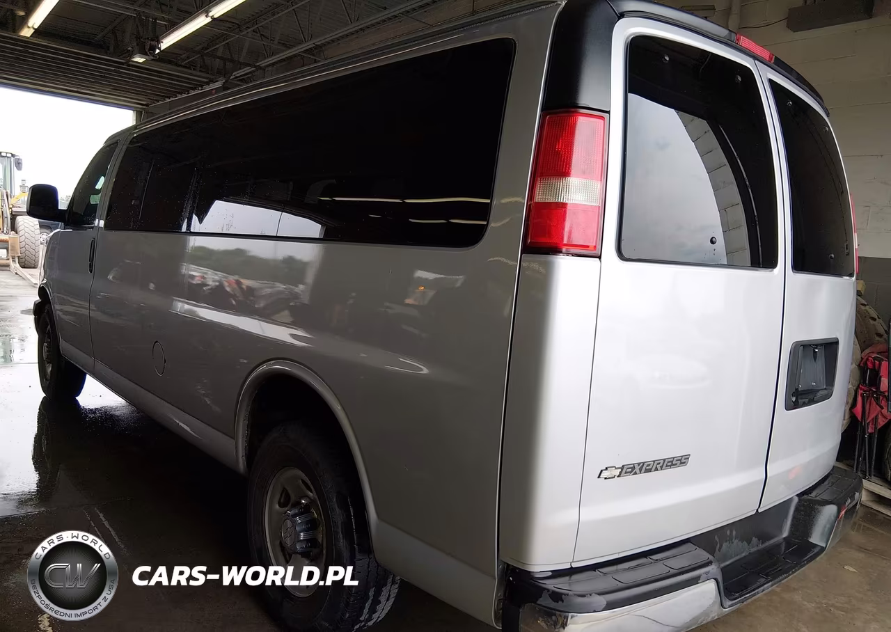 2017 Chevrolet Express 3500 Lt VIN:1GAZGPFF5H1103792 - 3