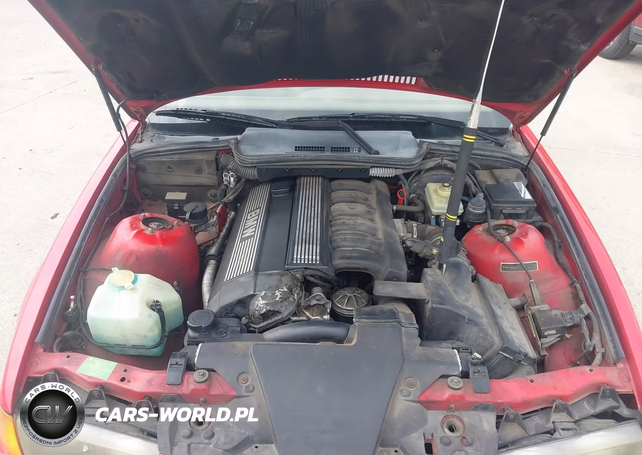 1994 BMW 325 Is VIN:WBABF3325REF48176 - 9
