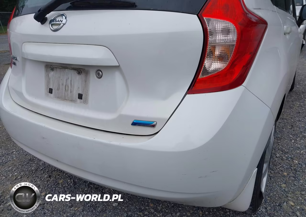 2015 Nissan Versa Note S Plus VIN:3N1CE2CP7FL372730 - 17