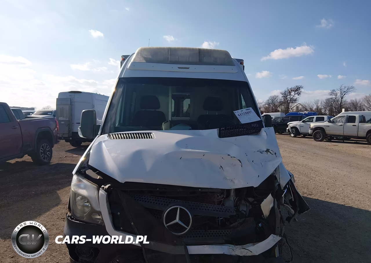 2017 Mercedes-Benz Sprinter 2500 Standard Roof V6 VIN:WD3PE7CDXHP564355 - 12