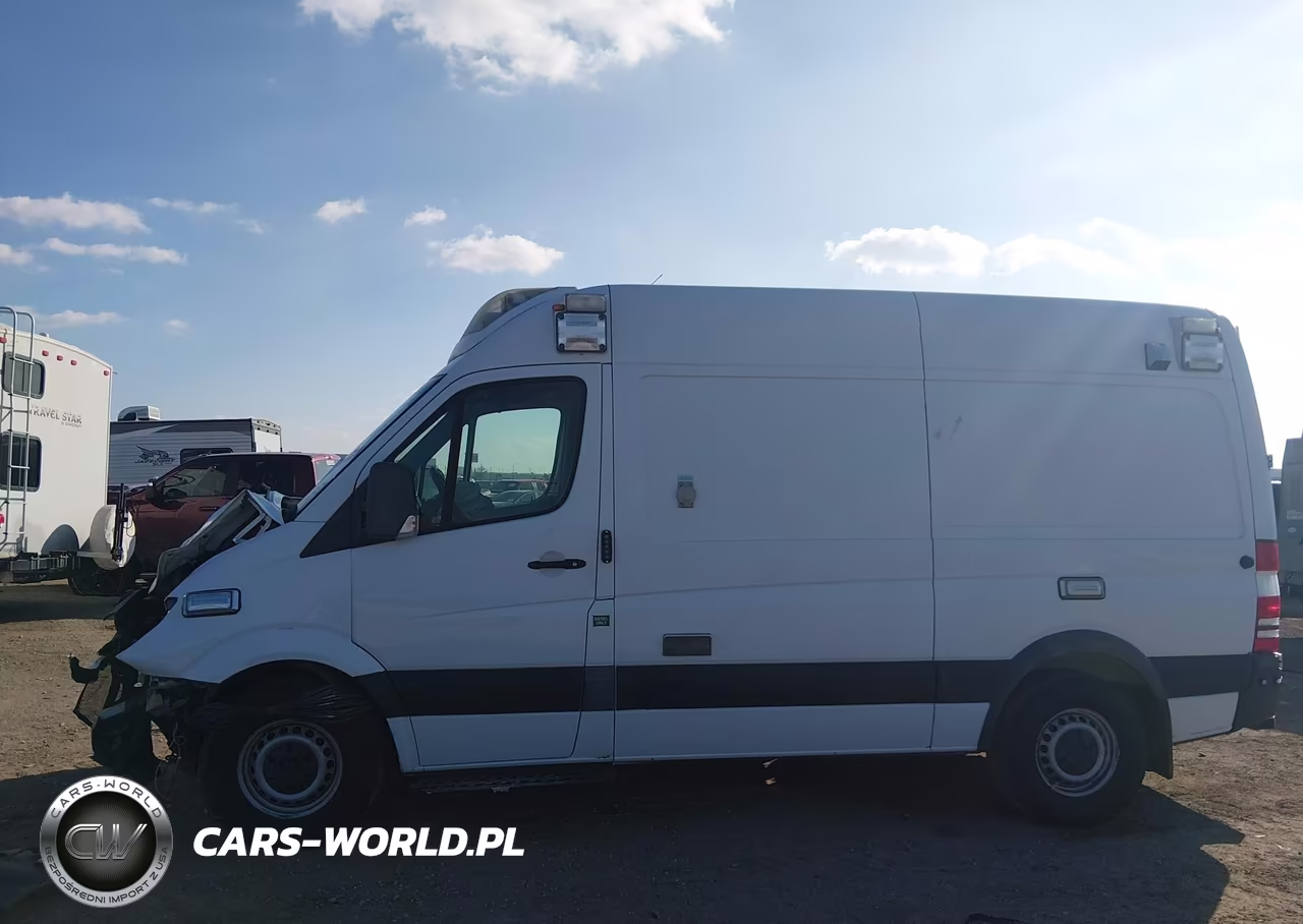 2017 Mercedes-Benz Sprinter 2500 Standard Roof V6 VIN:WD3PE7CDXHP564355 - 14