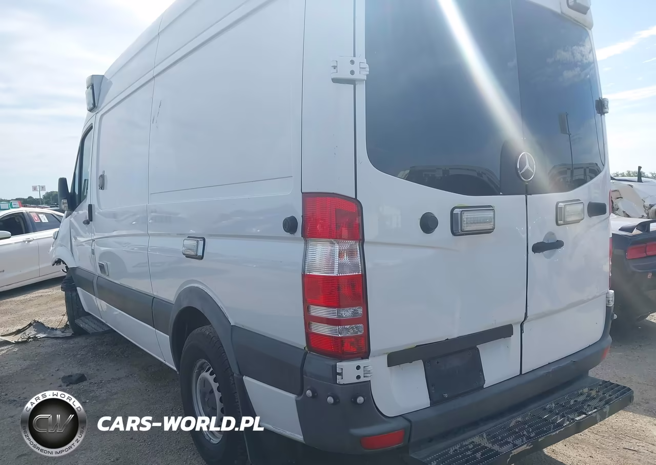 2017 Mercedes-Benz Sprinter 2500 Standard Roof V6 VIN:WD3PE7CDXHP564355 - 3