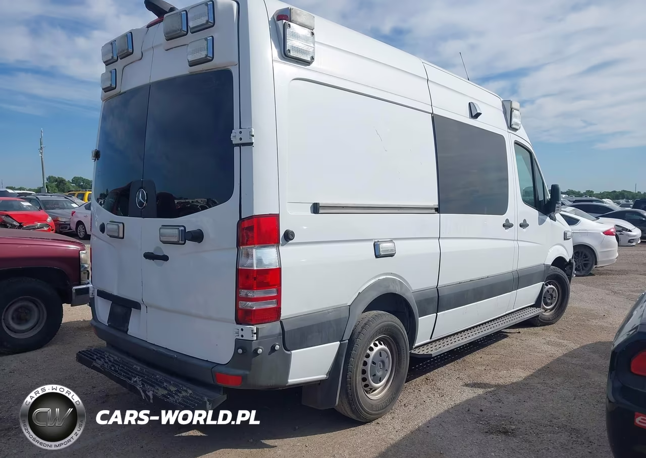 2017 Mercedes-Benz Sprinter 2500 Standard Roof V6 VIN:WD3PE7CDXHP564355 - 4