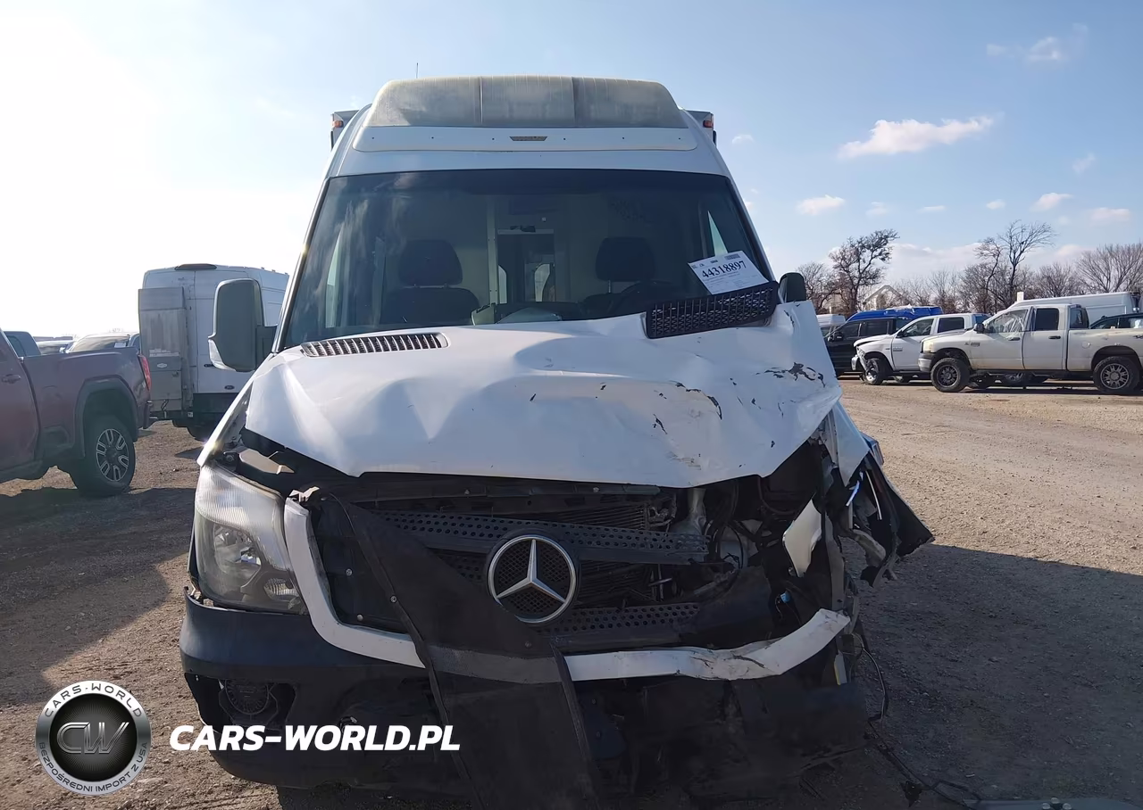 2017 Mercedes-Benz Sprinter 2500 Standard Roof V6 VIN:WD3PE7CDXHP564355 - 6