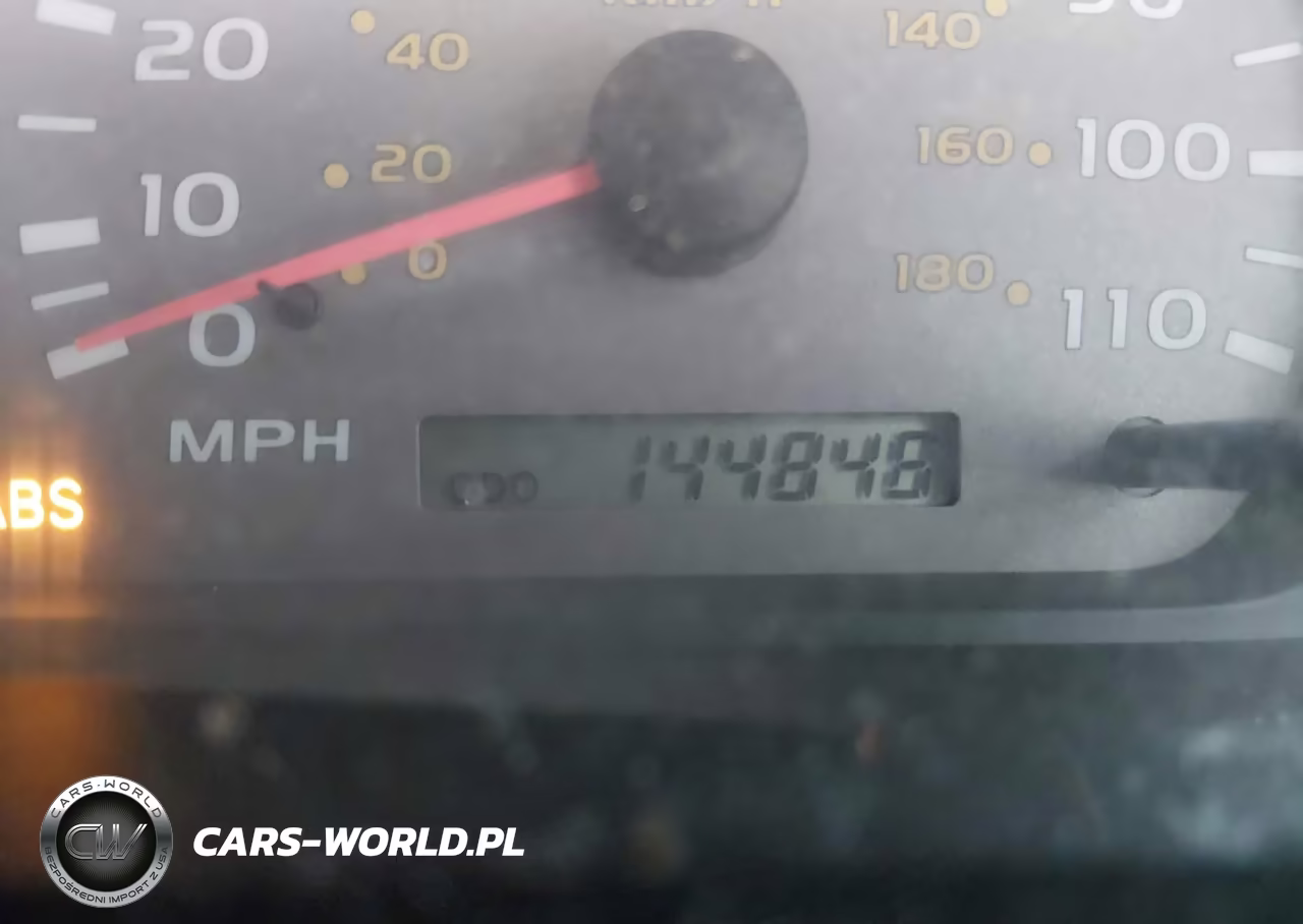 2001 Toyota Sequoia Limited V8 VIN:5TDBT48A71S030079 - 11