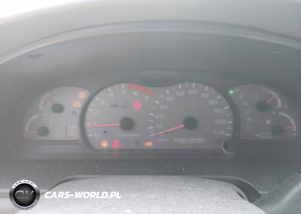 2001 Toyota Sequoia Limited V8 VIN:5TDBT48A71S030079 - 7