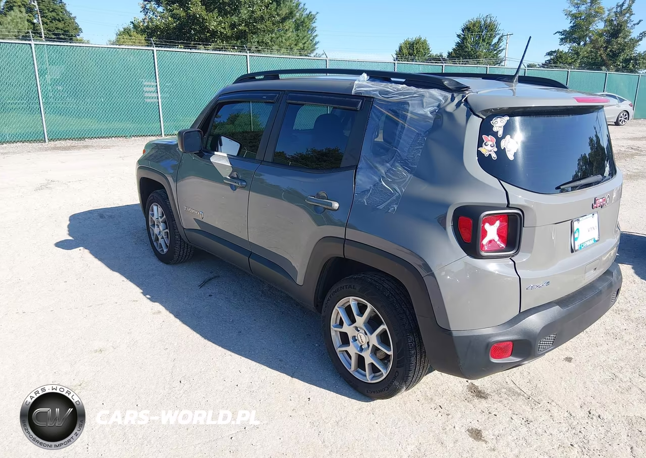2022 Jeep Renegade Latitude 4X4 VIN:ZACNJDB13NPN69133 - 3