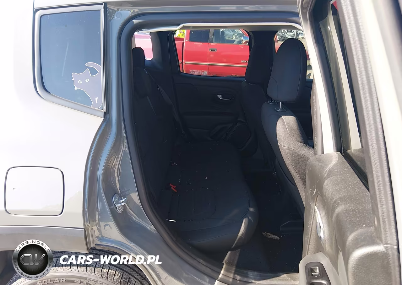 2022 Jeep Renegade Latitude 4X4 VIN:ZACNJDB13NPN69133 - 8
