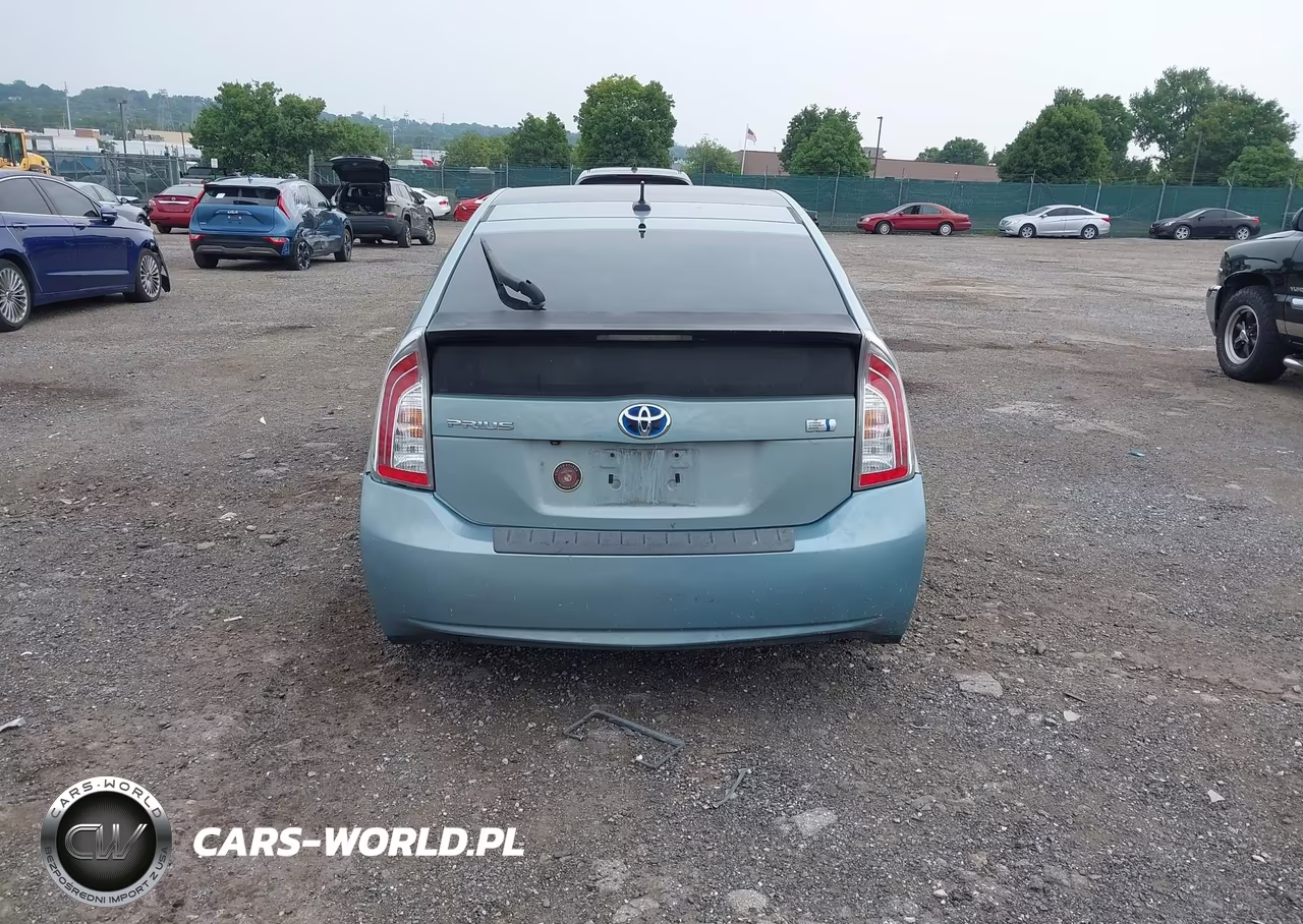 2013 Toyota Prius Three VIN:JTDKN3DU2D1659609 - 16