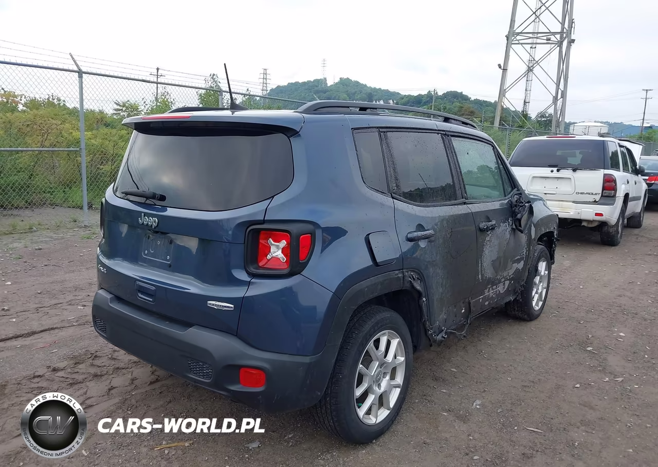 2020 Jeep Renegade Latitude 4X4 VIN:ZACNJBBB3LPL91816 - 4