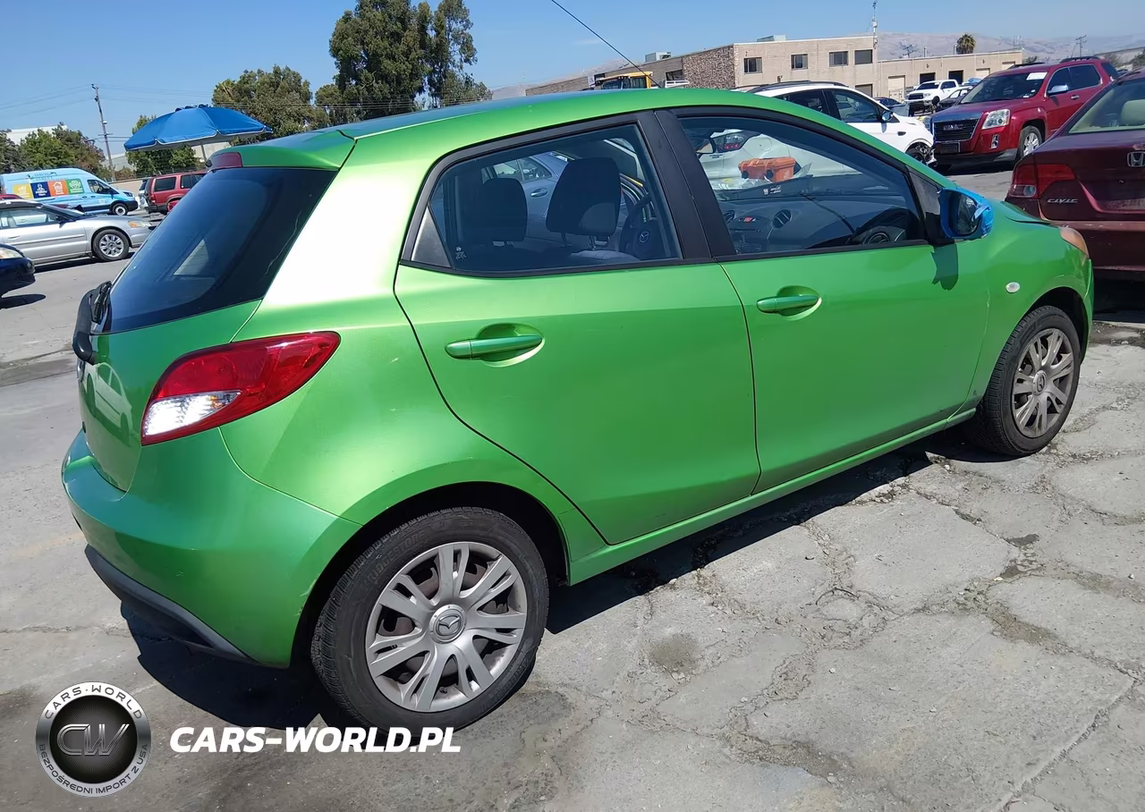 2011 Mazda Mazda2 Sport VIN:JM1DE1HZ2B0125371 - 4