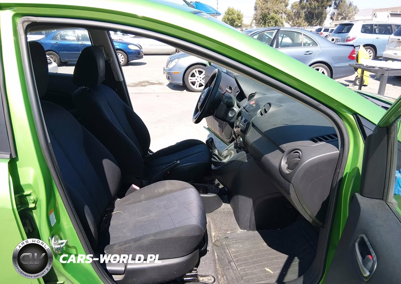 2011 Mazda Mazda2 Sport VIN:JM1DE1HZ2B0125371 - 5