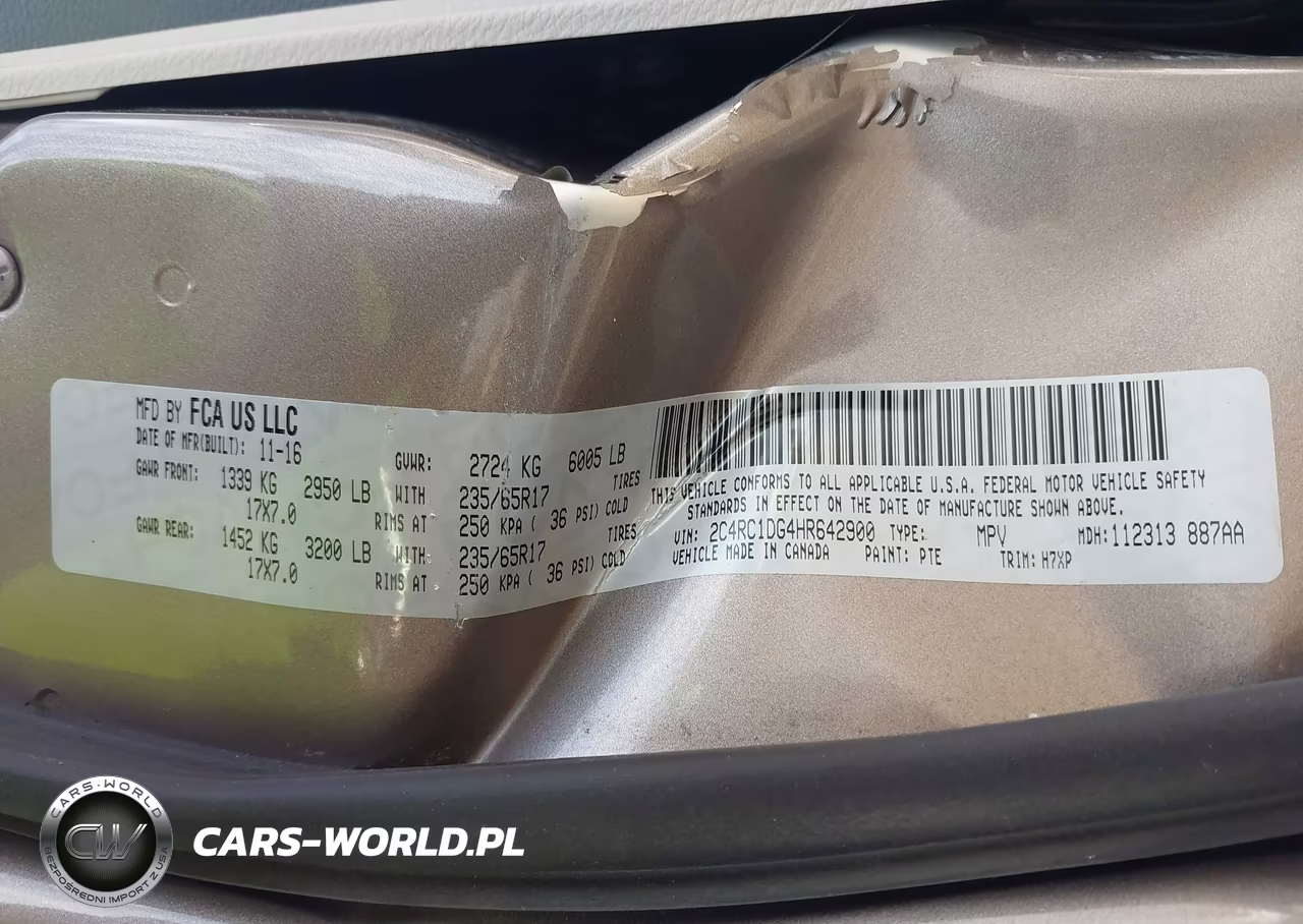 2017 Chrysler Pacifica Touring VIN:2C4RC1DG4HR642900 - 9