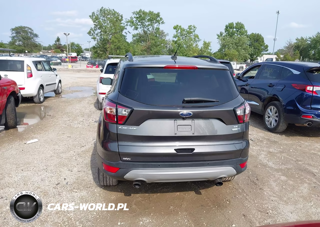 2018 Ford Escape Se VIN:1FMCU9GD6JUC90636 - 16