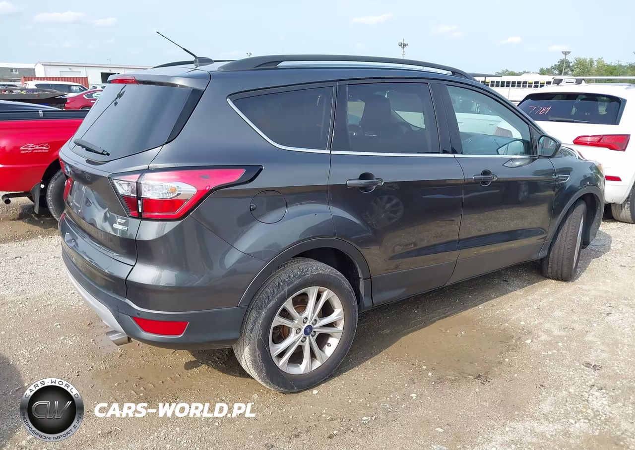 2018 Ford Escape Se VIN:1FMCU9GD6JUC90636 - 4